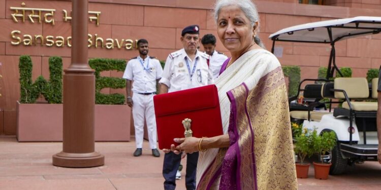 क्या इस बार रविवार को पेश होगा यूनियन बजट? वित्त मंत्री निर्मला सीतारमण का होगा 9वां बजट