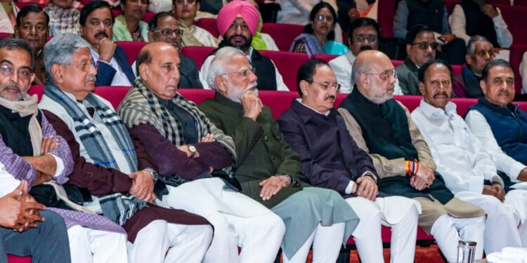 “अब पूरी तरह से ‘रिफॉर्म एक्सप्रेस’ फेज में है देश”, PM मोदी ने NDA संसदीय दल की बैठक में सांसदों को दिया नया टास्क