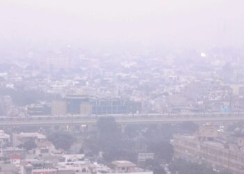 Asthma heart attacks and diabetes Dangerous smog caused air pollution Padma award winning doctors issue advisory पद्म पुरस्कार विजेता डॉक्टरों ने जारी की एडवाइजरी