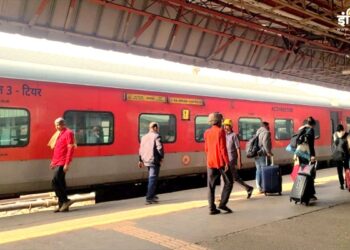 रेल मंत्रालय का दावा: 8-14 दिसंबर के बीच औसतन 80% ट्रेनें समय पर चलीं, सोशल मीडिया पर लोगों की जबरदस्त प्रतिक्रिया