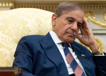 IMF ने पाकिस्तान पर लगाया 11 नई शर्तों का दवाब, 7 अरब डॉलर के पैकेज में भ्रष्टाचार-रेमिटेंस सुधार को किया शामिल