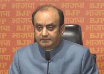 बीजेपी ने सैम पित्रोदा के बयान पर उठाए सवाल, राहुल पर दिग्विजय की पोस्ट को लेकर कही ये बात