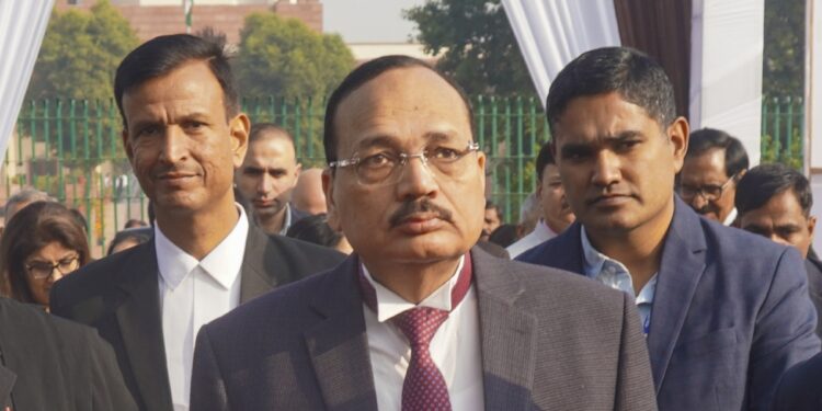 16 साल से लंबित एसिड अटैक ट्रायल पर फूटा CJI सूर्यकांत का गुस्सा कहा-‘शर्मनाक, कानूनी सिस्टम का मजाक बना रखा है’