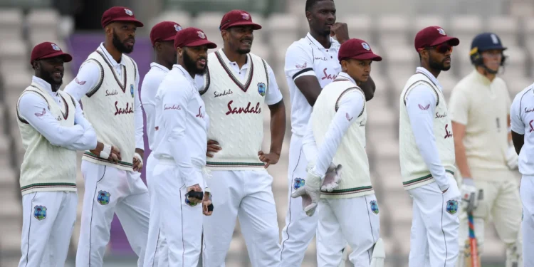 रोमांचक टेस्ट ड्रॉ: ग्रीव्स का 'मैचसेवर' दोहरा शतक, वेस्टइंडीज ने न्यूजीलैंड के जबड़े से छीना मैच