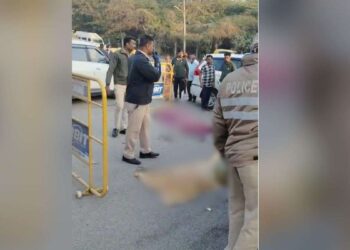 बेंगलुरु में दर्दनाक सड़क हादसा, मां-बेटे को बस ने मारी टक्कर, मौके पर ही चली गई जान; ड्राइवर फरार