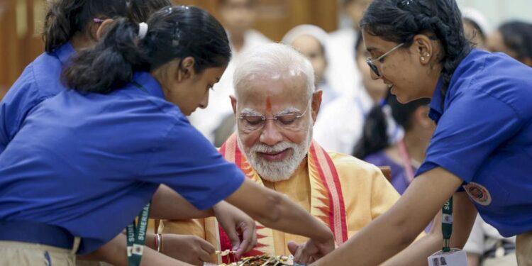 Beti Bachao Beti Padhao Anniversary: ‘एक कन्या 10 पुत्रों के समान…’ जानें PM मोदी ने क्यों याद दिलाई बेटियों की बात?