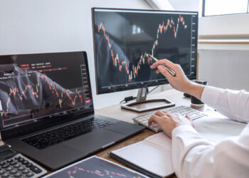 Budget 2026: क्रिप्टो इन्वेस्टर्स के लिए बजट में क्या हो सकता है खास? क्या 30% टैक्स से मिलेगी राहत या डिजिटल रुपया छीन लेगा सबकी जगह?