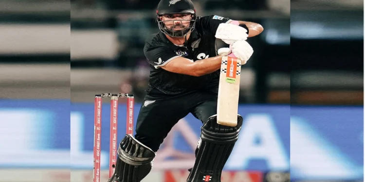 Team India के लिए सिरदर्द बने Daryl Mitchell, लगातार 5 Fifties जड़कर रचा नया इतिहास