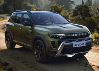 Renault ने नए रंग-रूप के साथ लॉन्च की डस्टर, कंपनी को बाजार हिस्सेदारी में बढ़त उम्मीद