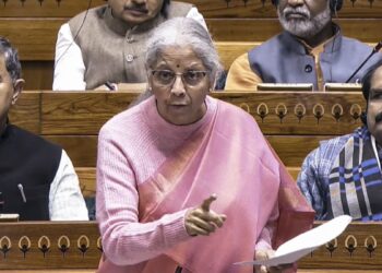 Budget Session Live Updates: बजट सेशन का दूसरा दिन आज, वित्त मंत्री निर्मला सीतारमण पेश करेंगी इकोनॉमिक सर्वे