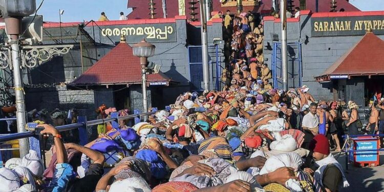 सबरीमाला सोना चोरी: SIT ने पूर्व मुख्य पुजारी कंदारारू राजीव को किया गिरफ्तार, जानिए पूरा मामला-VIDEO