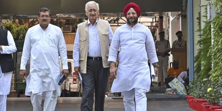 कांग्रेस हाईकमान के करीबी नेता और परिवार का नाम UP SIR से गायब, बोले- सारे कागजात दिए थे