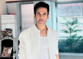 तुषार कपूर की प्रॉपर्टी डील ने मचाई हलचल! 559 करोड़ में जापानी कंपनी को सौंपी मुंबई की कमर्शियल बिल्डिंग