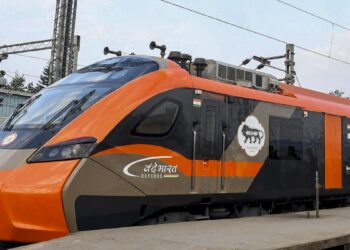 वंदे भारत स्लीपर का चल गया जादू, 27 जनवरी तक एक भी सीट खाली नहीं; रेलवे की हो गई बल्ले-बल्ले!