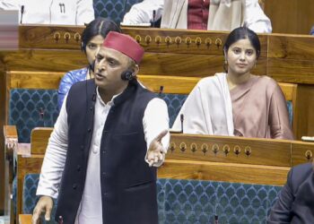 संसद में अखिलेश यादव ने दिया राहुल गांधी का साथ, जानिए पाकिस्तान-चीन को लेकर क्या कहा?