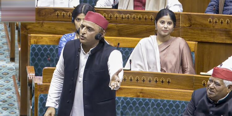 संसद में अखिलेश यादव ने दिया राहुल गांधी का साथ, जानिए पाकिस्तान-चीन को लेकर क्या कहा?