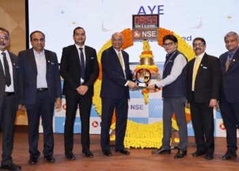 Aye Finance IPO: शेयर बाजार में लिस्ट हुआ आय फाइनेंस, जानें निवेशकों को लिस्टिंग गेन मिला या नहीं?