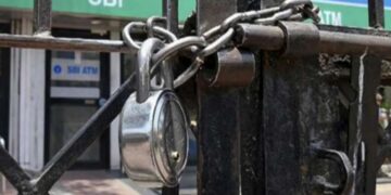 Bank Holidays in March 2026: कुल 18 दिन बंद रहेंगे बैंक, यूपी में लगातार 5 दिन बैंकों की छुट्टी, बाकी राज्यों में कब-कब बंद रहेंगे बैंक