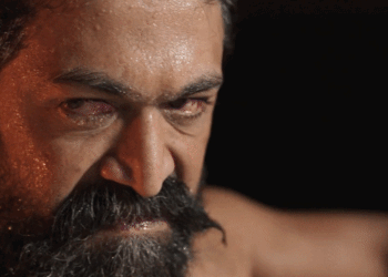 यश की ‘टॉक्सिक’ का टीजर रिलीज:हिंसक सीन ज्यादा, कहानी साफ नहीं; ‘धुरंधर 2’ से होगा क्लैश, जिसके पहले पार्ट ने ₹1300 करोड़ कमाए थे