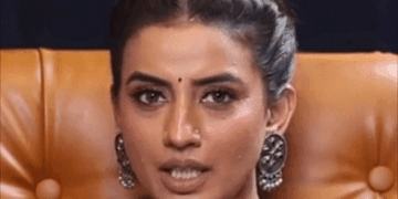 Akshara Singh Slams Pawan Singh