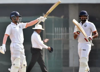 Ranji Trophy Cricket Tournament | जम्मू-कश्मीर ने बंगाल को धूल चटाकर पहली बार रणजी ट्रॉफी के फाइनल में रखा कदम