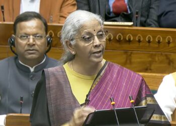 Budget 2026: एमएसएमई सेक्टर को बनाएंगे चैंपियन, बजट में वित्त मंत्री ने किया 10 हजार करोड़ रुपये का बड़ा ऐलान