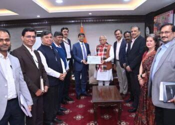 NTPC ने सरकार को दिया ₹2,666.58 करोड़ का डिविडेंड, मनोहर लाल को सौंपा चेक