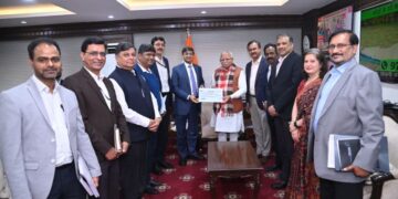 NTPC ने सरकार को दिया ₹2,666.58 करोड़ का डिविडेंड, मनोहर लाल को सौंपा चेक