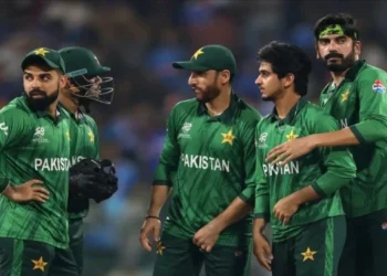 T20 World Cup: भारत से हार के बाद पाकिस्तान में गुस्सा, प्रशंसकों ने टीम पर उठाए सवाल