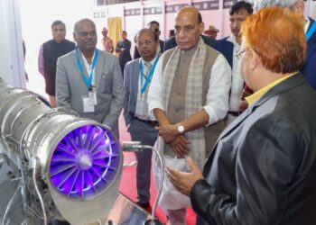 ‘आपके पास 5 साल हैं…’, जेट इंजन को लेकर रक्षा मंत्री राजनाथ सिंह ने DRDO से कहा