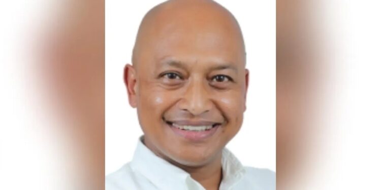 फुटबॉल खेलते समय शिलॉन्ग के सांसद रिकी सिंगकॉन का निधन, खेल के मैदान पर ही अचानक गिरे