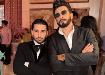 धमकी मिलने के बाद रणवीर सिंह की पहली पब्लिक अपीयरेंस:ग्रैंड वेडिंग में ओरी के साथ पोज देते दिखे एक्टर