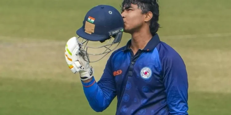 Team India का सपना, एक पारी से स्टार बने Vaibhav Sooryavanshi ने Cricket Career के लिए छोड़ी Board Exam