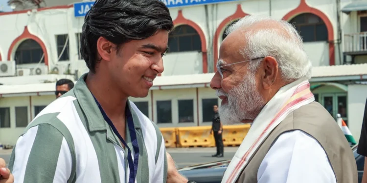 क्रिकेट का नया 'सूर्य'! 14 साल के Vaibhav Sooryavanshi ने U-19 World Cup Final में रचा इतिहास, तोड़े सारे Record