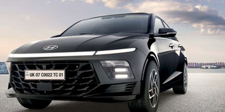 2026 Hyundai Verna कार लॉन्च, शुरुआती कीमत ₹10,98,400, मिलेंगे 75 सेफ्टी फीचर्स, देखें लुक