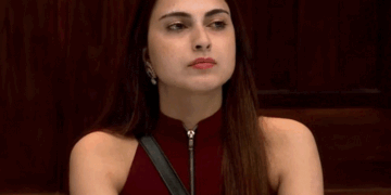 'मैं हमेशा देश के समर्थन में खड़ी रही हूं':खामेनेई की मौत पर दुख जताने के बाद ट्रोल हुईं फरहाना भट्ट ने किया रिएक्ट