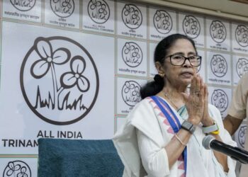 “छापेमारी के दौरान सीएम का जबरदस्ती घुसना सही नहीं है”, SC ने I-PAC मामले में ममता बनर्जी को लगाई फटकार