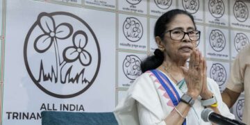 “छापेमारी के दौरान सीएम का जबरदस्ती घुसना सही नहीं है”, SC ने I-PAC मामले में ममता बनर्जी को लगाई फटकार