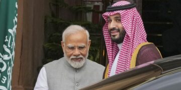 Israel Iran War: जंग के बीच PM मोदी ने लगाया फोन, पहले बहरीन के किंग; फिर सऊदी क्राउन प्रिंस से की बातचीत