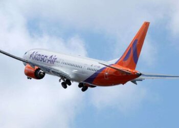 ₹1300 रुपये तक महंगी होंगी फ्लाइट टिकट, अकासा एयर यात्रियों से वसूलेगी फ्यूल सरचार्ज