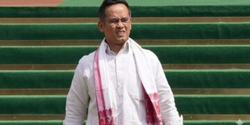 असम विधानसभा चुनाव: दलबदल से कांग्रेस परेशान, क्या गौरव गोगोई हैं चुनौती के लिए तैयार?