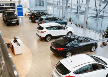 फरवरी में ऑटो कंपनियों की चांदी! हुंडई से टाटा तक बंपर सेल्स, जानें किस ब्रांड की बिक्री रही सबसे ज्यादा?