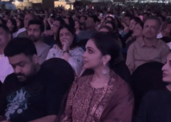 ‘धुरंधर 2’ की सफलता के बीच कॉन्सर्ट में दिखीं दीपिका:रणवीर सिंह की मां और बहन भी रहीं मौजूद