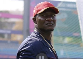 वेस्टइंडीज के कोच डैरेन सैमी है बेहद परेशान, क्यों लगा रहे मदद की गुहार