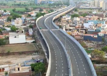 दिल्ली-देहरादून एक्सप्रेसवे को लेकर क्या है ताजा अपडेट? जानें कब से कर सकेंगे इस पर सफर