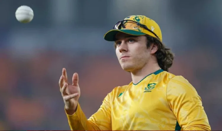 IPL 2026: चेन्नई सुपर किंग्स की टेंशन बढ़ी, धोनी के बाद Dewald Brevis भी हो सकते हैं बाहर