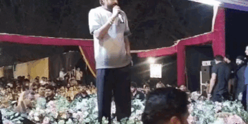 हरियाणवी सिंगर मासूम शर्मा नई कंट्रोवर्सी में फंसे:बैन सॉन्ग चंबल के डाकू-खटोला गाया, पंजाबियों पर कमेंट; सिरसा में ऑडियंस बेकाबू होकर स्टेज तक पहुंची