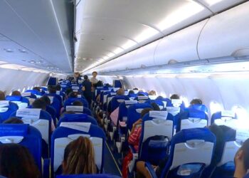 मिडिल ईस्ट में जारी टेंशन से इंटरनेशनल फ्लाइट्स आज भी हो सकती हैं कैंसिल या रीशेड्यूल, एडवाइजरी जारी, जानें अपडेट