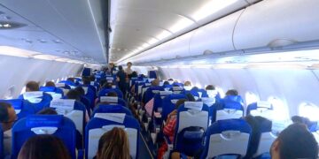 मिडिल ईस्ट में जारी टेंशन से इंटरनेशनल फ्लाइट्स आज भी हो सकती हैं कैंसिल या रीशेड्यूल, एडवाइजरी जारी, जानें अपडेट