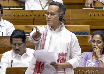 “माइक विपक्ष के खिलाफ अस्त्र”, ओम बिरला के खिलाफ लाए गए अविश्वास प्रस्ताव पर गौरव गोगोई के तीखे वार